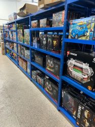 -逝水玩具折扣店