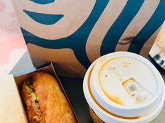 -星巴克(昆明机场III店)