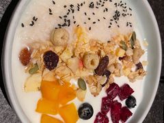 米釀鲜果酸奶-丝路金桃·新疆菜(徐汇店)