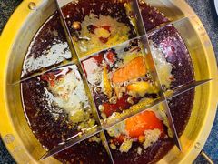 -小天鹅火锅·一线江景洪鼎旗舰店(洪崖洞店)
