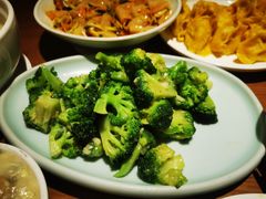 炒西兰花-吕氏疙瘩汤·新鲁菜(济南万象城店)