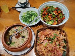 -老滇山寨•云南特色菜•地方菜•民族风情歌舞表演(金碧店)