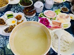 -桥香园云南过桥米线(金马碧鸡店)
