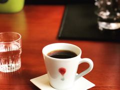 -Be Lived Cafe比例咖啡(摩天轮店)