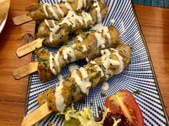 炭烤鸡肉串配酸奶黄瓜酱-帕歌西班牙餐厅paco tapas
