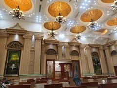 -山明水秀大饭店