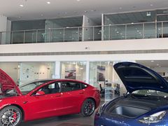 -TESLA 特斯拉(北京南四环中路特斯拉中心)