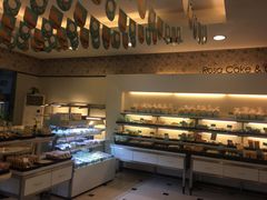 面包甜点陈列柜-罗莎蛋糕(魔法师司门口店)