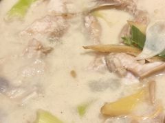 -滇香肴·云南菜蒸汽石锅鱼(云南北路店)
