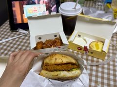 -必胜客(威高广场店)