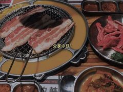 -青瓦炭韩潮烤肉(花园道店)