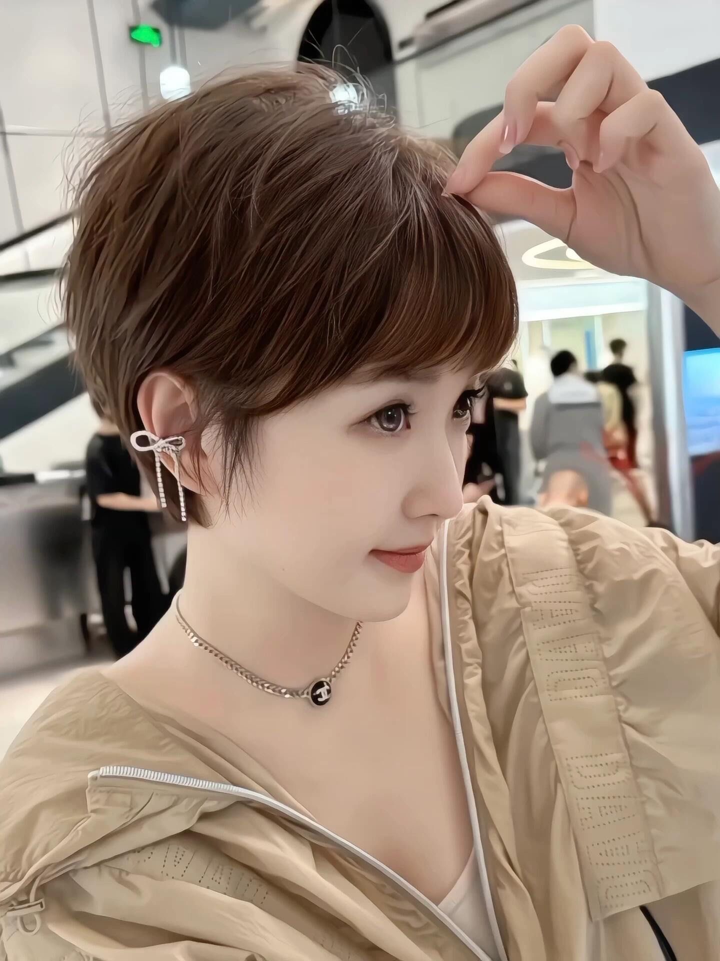 个性十足小短发我来啦