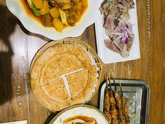 新疆大盘鸡-清真·玛丽亚新疆菜主题餐厅(浙江中路店)