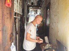 -仓桥直街臭豆腐