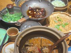 柴火稻草鱼-吃饭皇帝大(长宁龙之梦店)