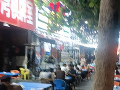 -老东镇啤酒屋海鲜加工·蒸汽海鲜·海鲜烧烤(台东店)