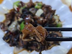 梅菜干烧肥肠-温州一家人美食(西木头市店)