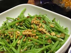 松子炒茼蒿-老厨家(友谊路总店)