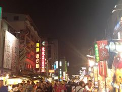 -六合夜市
