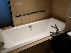 -广州天河希尔顿酒店