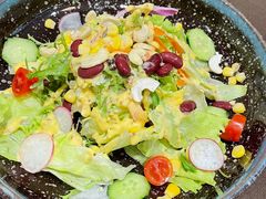 -悦享绿山墙西餐厅