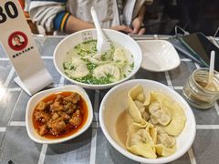 拌馄炖-潘国仙耳光馄饨(黄家阙路店)
