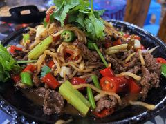 干锅牛肉丝-张关合渣(航空大道店)