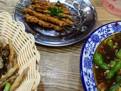 猪肉串-江城燕子大排档(江汉路步行街店)