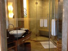 低层客房全透明卫生间-惠州康帝国际酒店