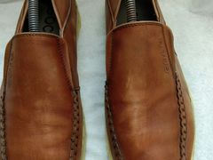 -京伟修鞋洗鞋奢侈品皮具护理店