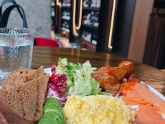 -Brut Eatery Wine Bar & Restaurant (建国东路店)