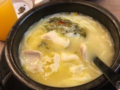 -灵芝妹子海鲜米线(瓦房店新玛特店)
