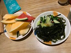 自助水果[赠]xyxn-小鱼小牛·鱼牛干锅·脆鱼火锅(世欧广场店)