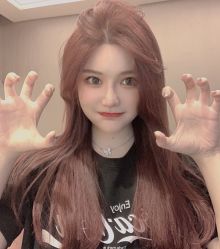 -BULB STUDIO 巴柏明星发型工作室