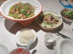 -首秀·四川料理(吾悦广场店)