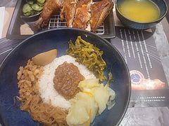 卤炸鸡腿饭-馔豚·台北菜专门店(深圳湾万象城店)
