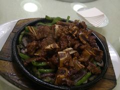 铁板牛仔骨-龙乡楼