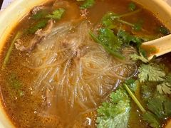 咖喱牛肉汤-东泰祥生煎馆(陕西南路店)