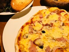 -JINNS锦时 steak&pizza(浸信会礼拜堂旧址店)