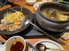 -云海肴·汽锅鸡·云南代表菜(天山百盛优客店)