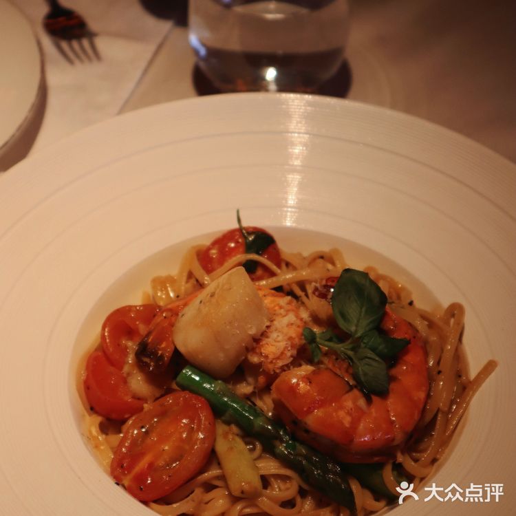 高品质西餐厅🍽杰加牛排太适合约会拍照📷