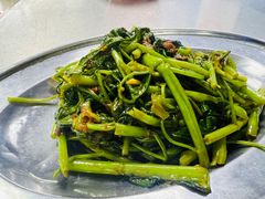 -明记烧鱼美味店