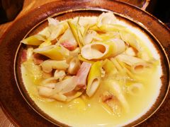 -头上红煨盐鸡·非遗院子餐厅