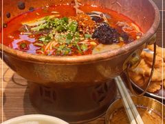 -成都你六姐·牛肉冒菜(上海环宇荟店)