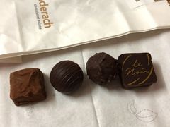 -Laderach 莱德拉(上海环贸iapm店)