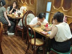 -秘密旅行Bonjour(黑金冠 江南西店)
