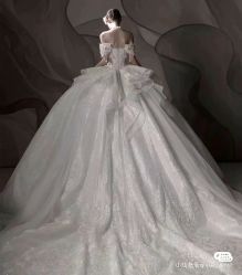 -Lady  Jane高端婚纱礼服馆