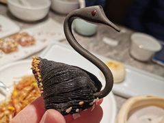 黑天鹅榴莲酥-悦秀·高级粤菜