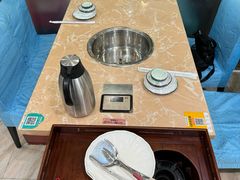 -海大大蒸汽海鲜餐厅·粤菜·特色小炒(欢乐颂店)