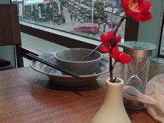 -蜜桃餐厅·伴山(湖滨商业街店)